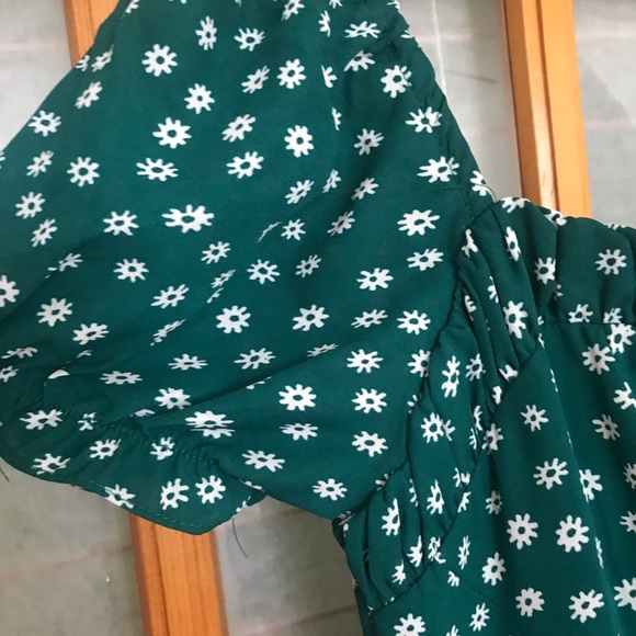 Green dress size L slit in front, lined,L - Picture 6 of 9